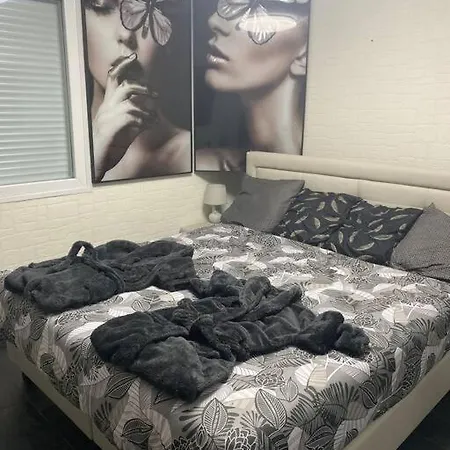 Au Petit Bonheur Imprevu * דואי